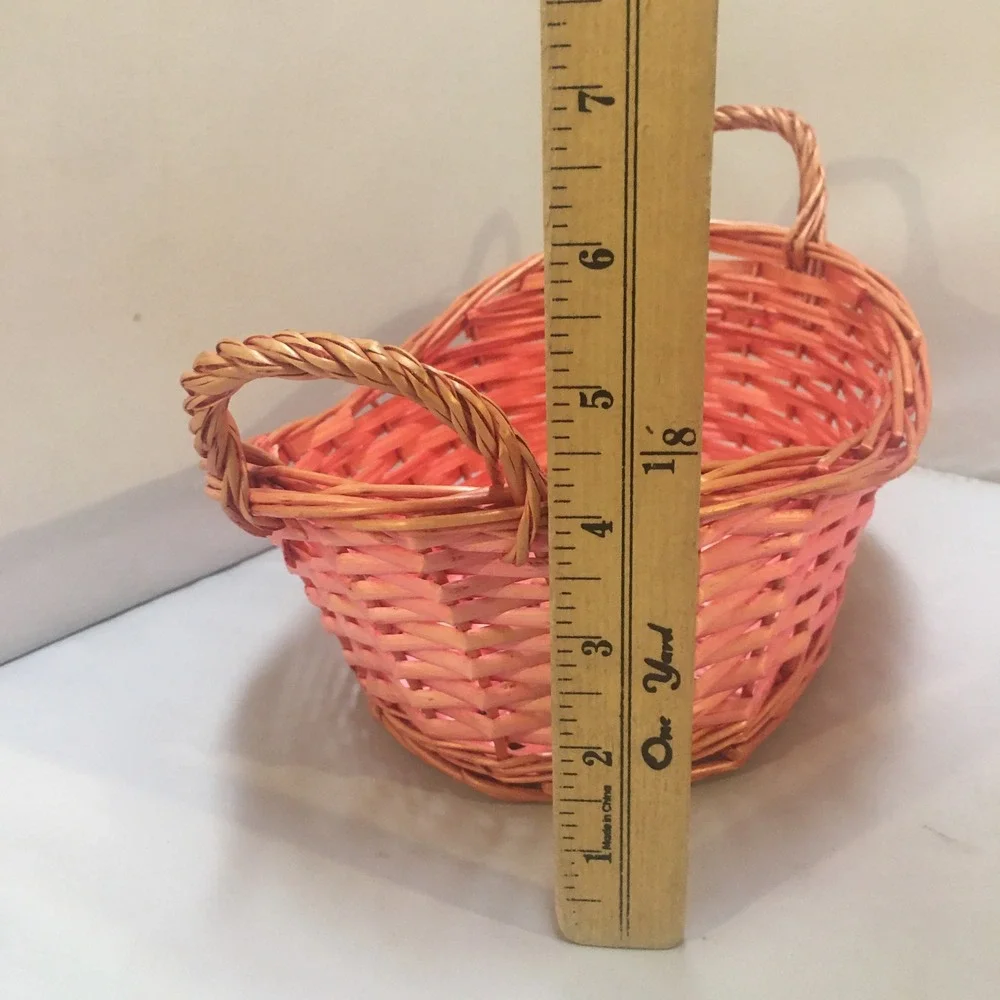 Unbranded woven wicker